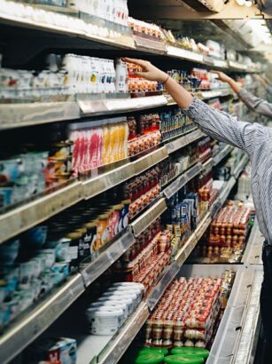 Kako čitati deklaracije hrane na policama supermarketa